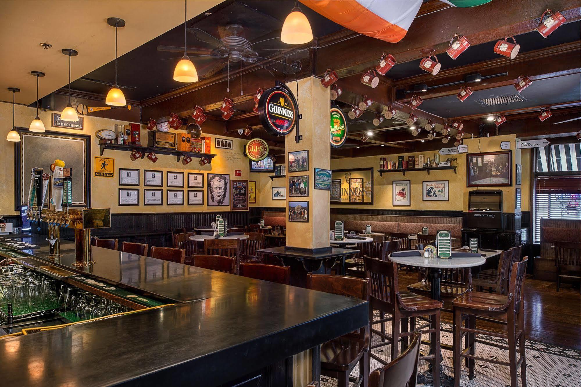 Seven Gables Inn, St Louis West, A Tribute Portfolio Hotel Clayton Luaran gambar